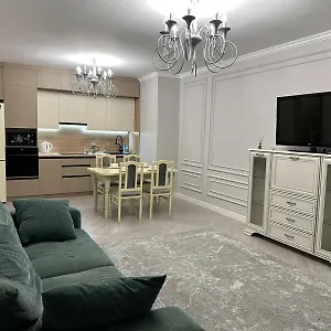 2-room-raiymbek-near-mega-f11.hotels-of-almaty.com/